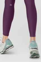 Load image into Gallery viewer, alo Dark plum compression leggings