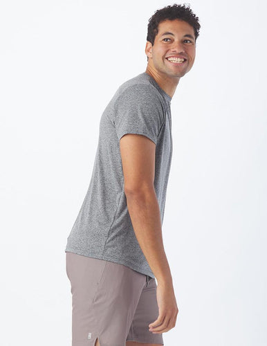 man wearing a grey t-shirt from glyder